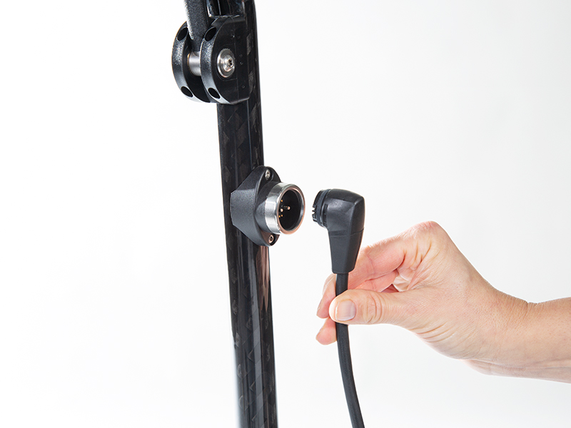 Example_image_With_magnetic_connection_for_easy_and_safe_charging_
