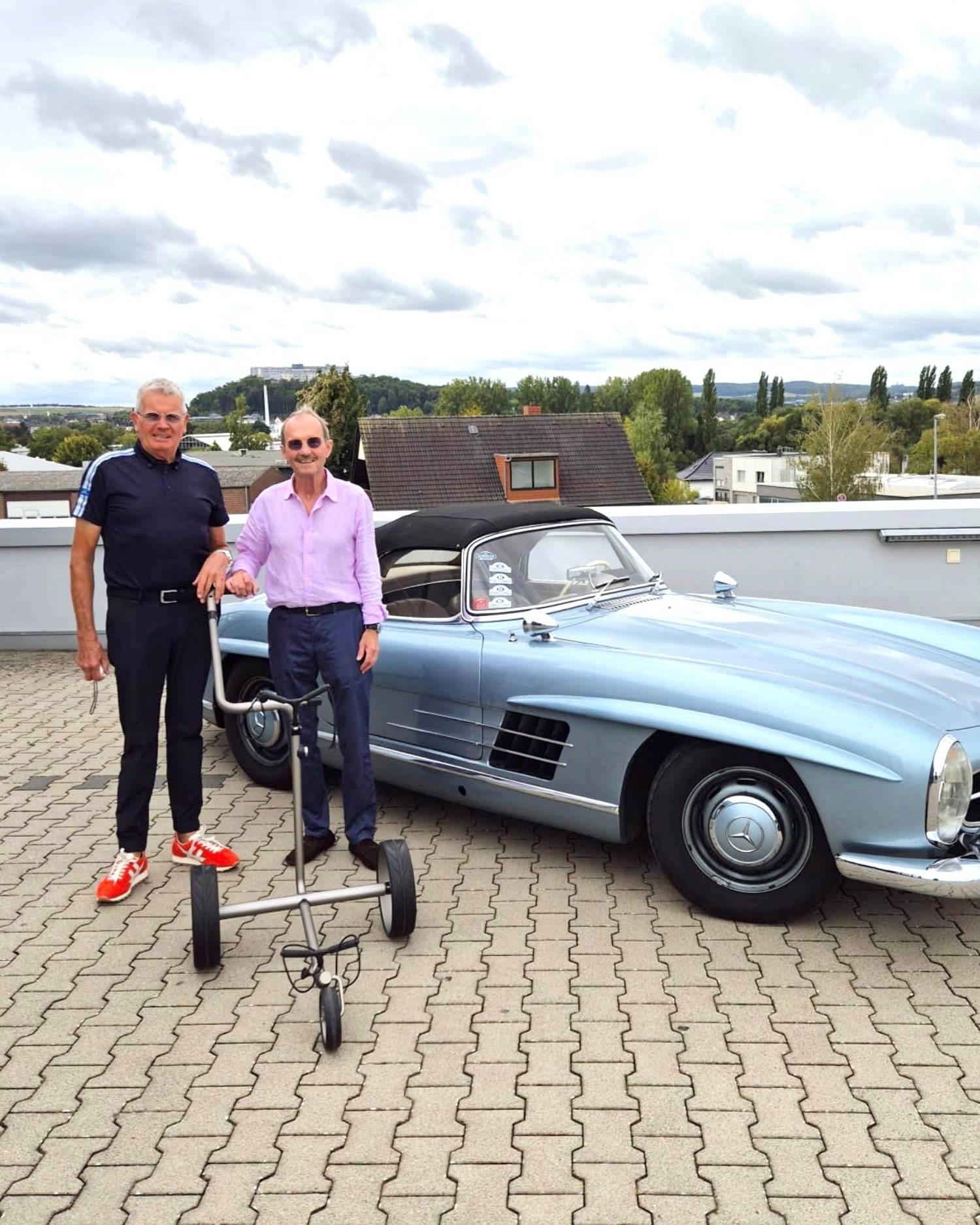 Another happy customer at JuCad International! 😊

Happy moments on the golf course start with buying a JuCad trolley! ⛳

We are proud to combine innovation, lifestyle and passion for golf – always with a smile. 

Thank you for your continued and your visit!

#jucad #etrolley #happy #customer #feedback #new #golf